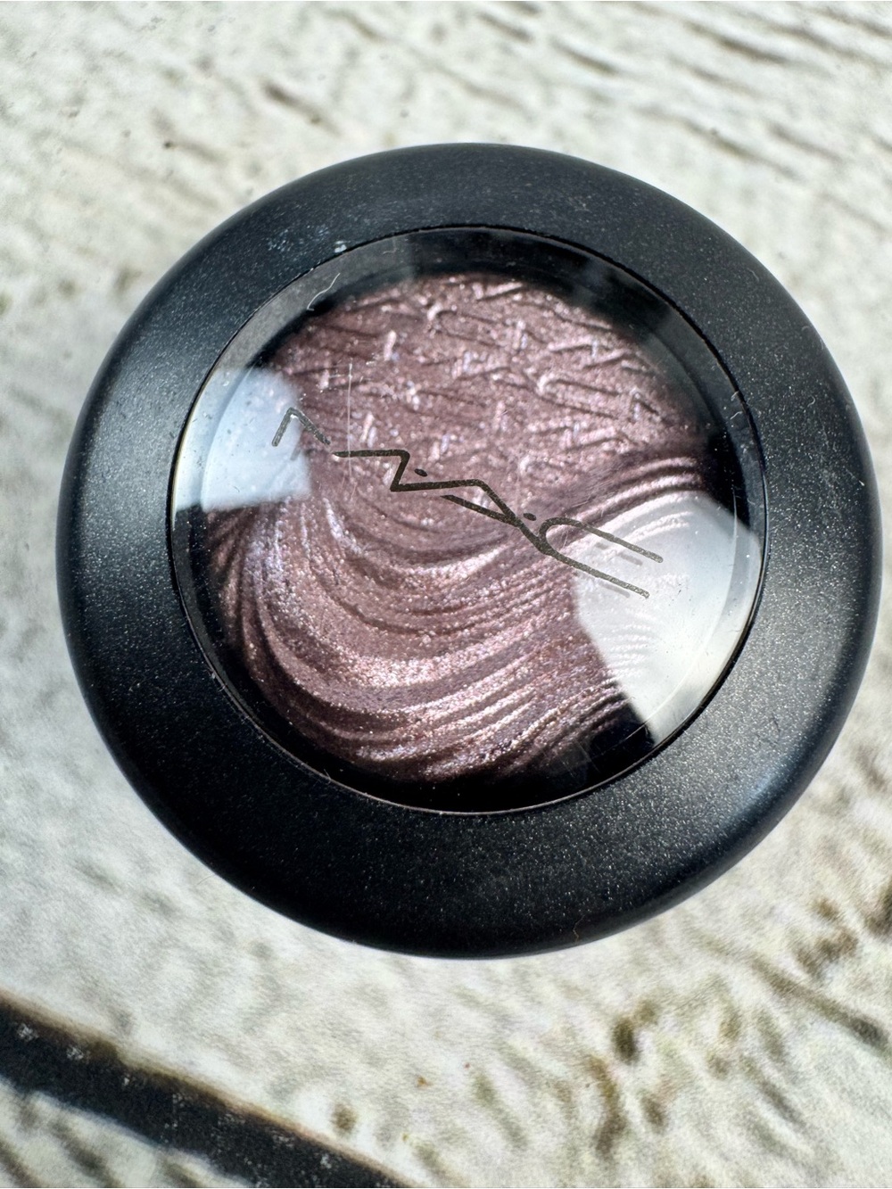 MAC Cosmetics Extra Dimension Eyeshadow “Smoky Mauve” - Picture 7 of 14